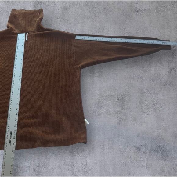 Free People Softly Structured Tunic Sweater
Burnt Orange Wmns Sz S Turtleneck - Picture 7 of 10